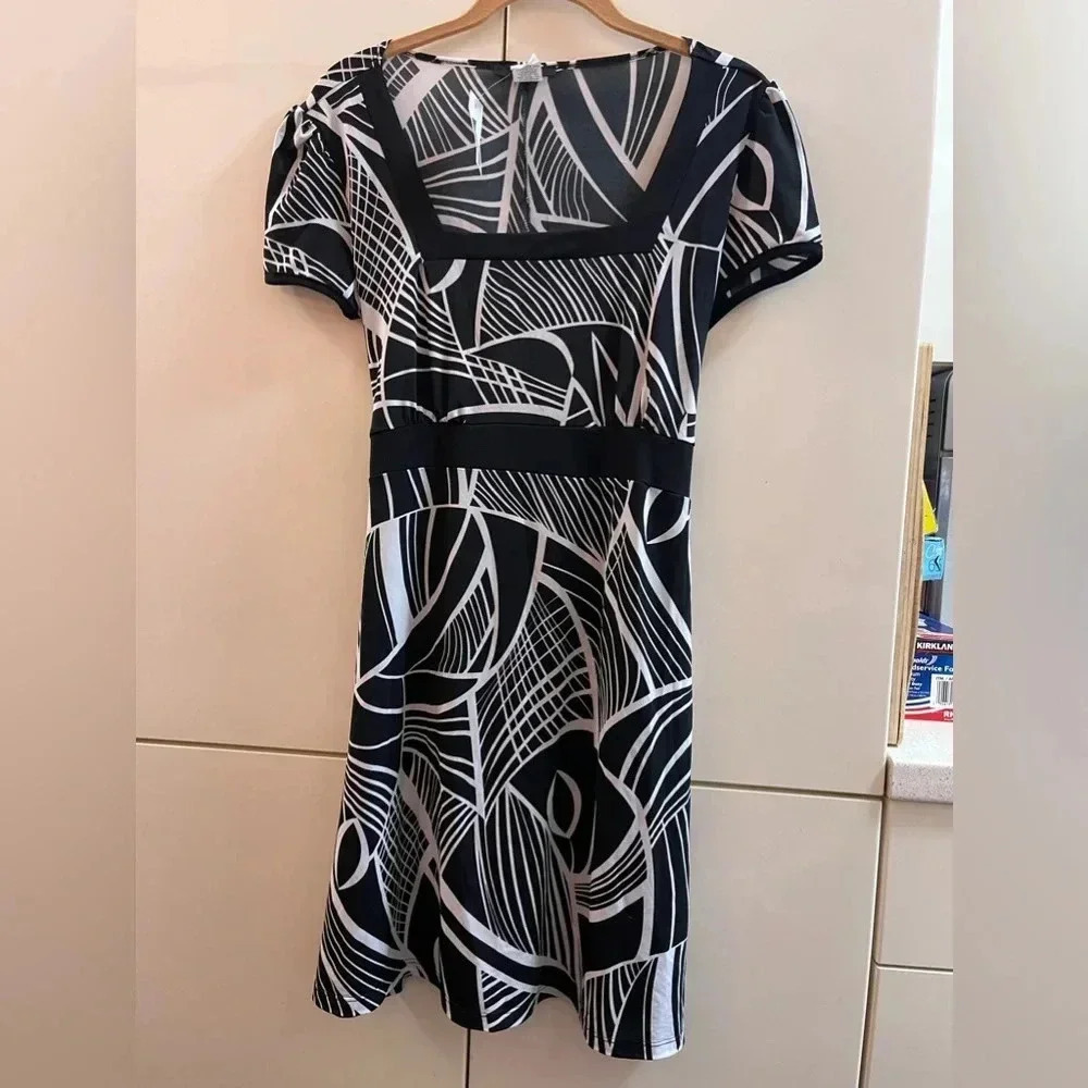 Vintage Majora Blouse Top/ Mini Dress Size XL ( Fits For M/ L) Black&white Belt